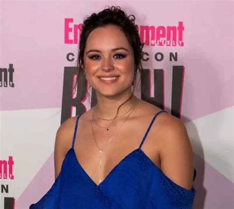 Hayley Orrantia Body Measurements, Height, Weight,。